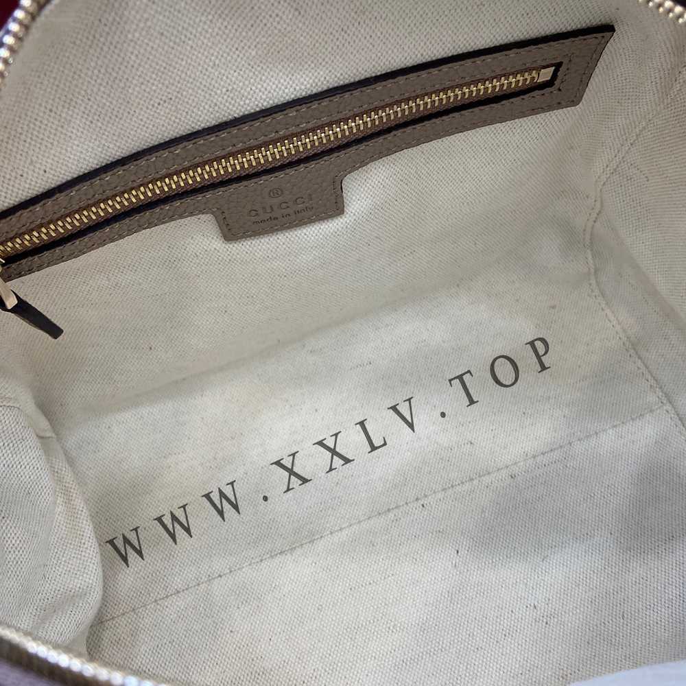 GG Emblem medium top handle bag 815255 - Image 4