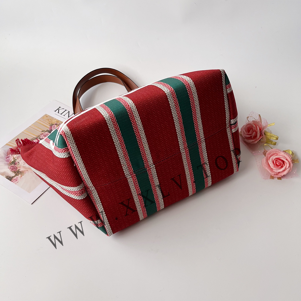 Embroidered medium canvas tote bag 818771 - Image 5