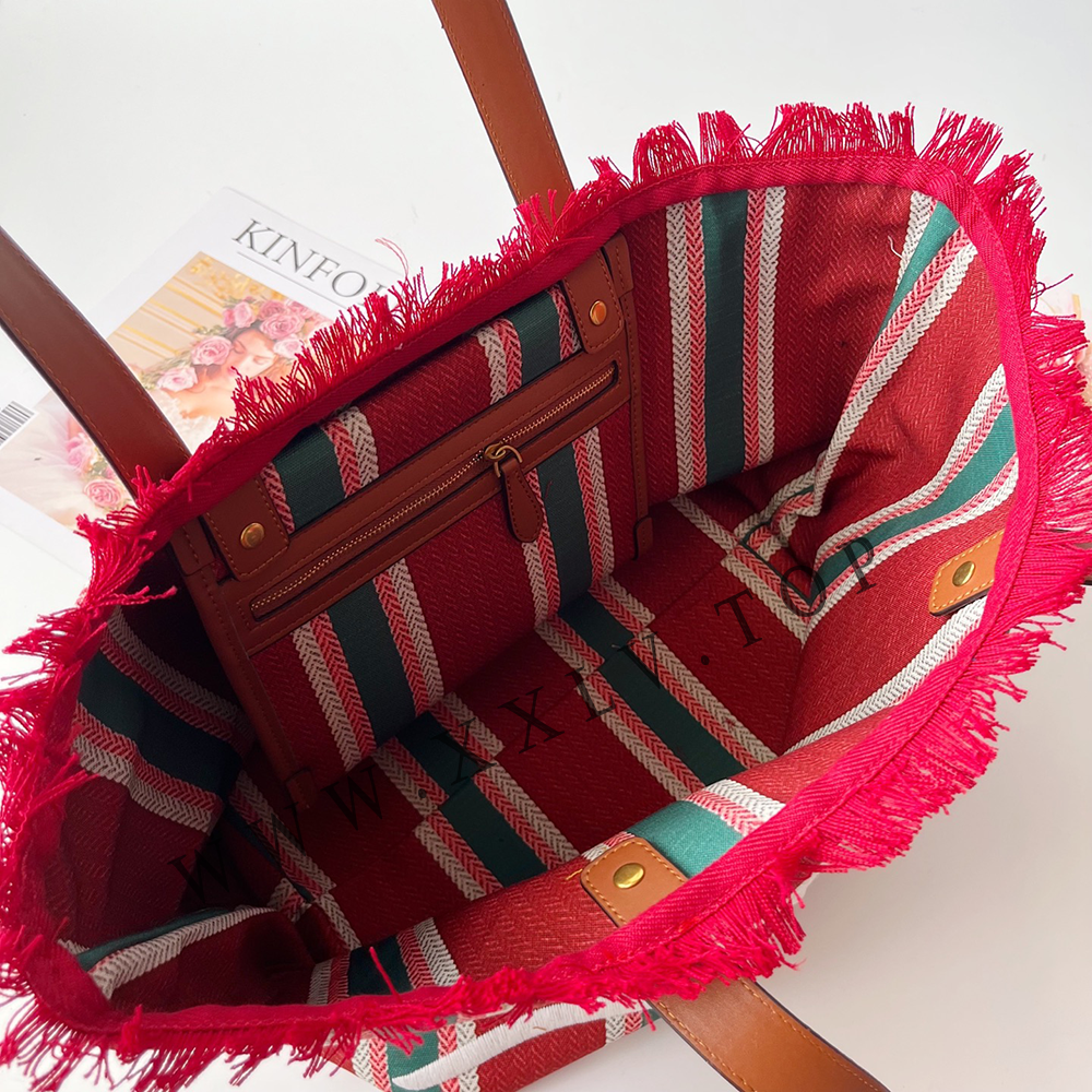 Embroidered medium canvas tote bag 818771 - Image 2