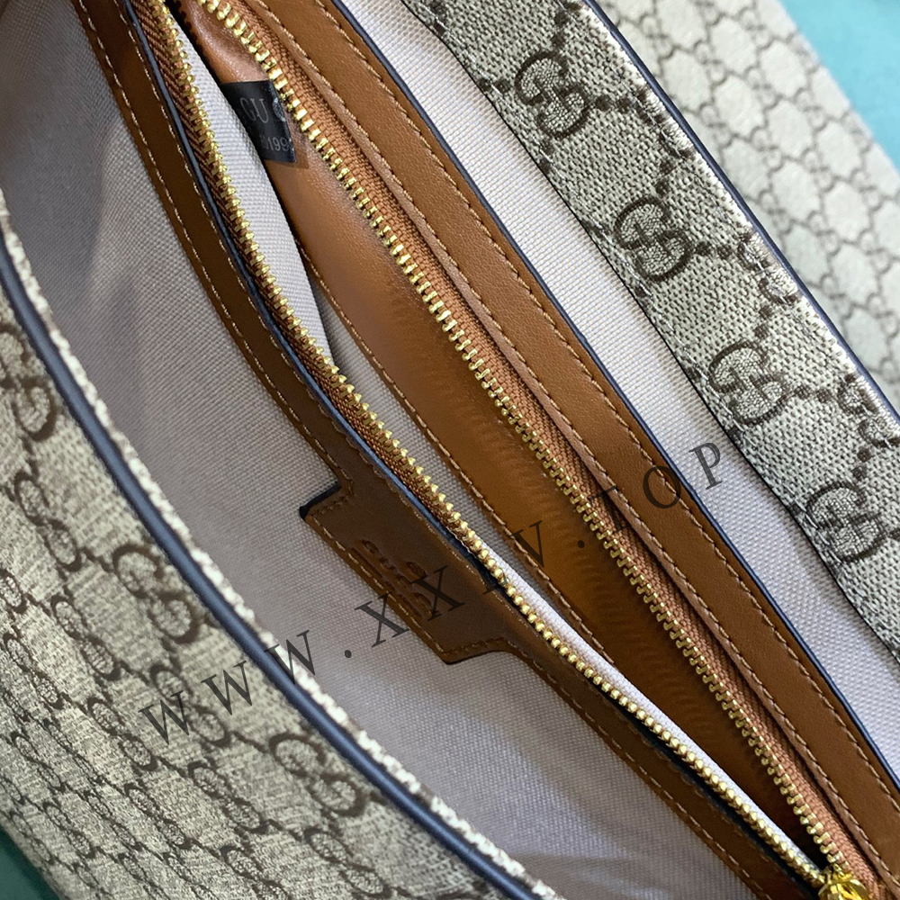 GG Emblem medium crossbody bag 821154 - Image 4