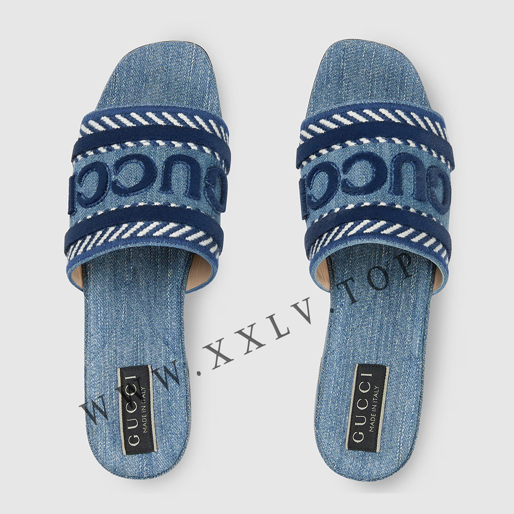 Women's slide sandal with Gucci script - Image 4