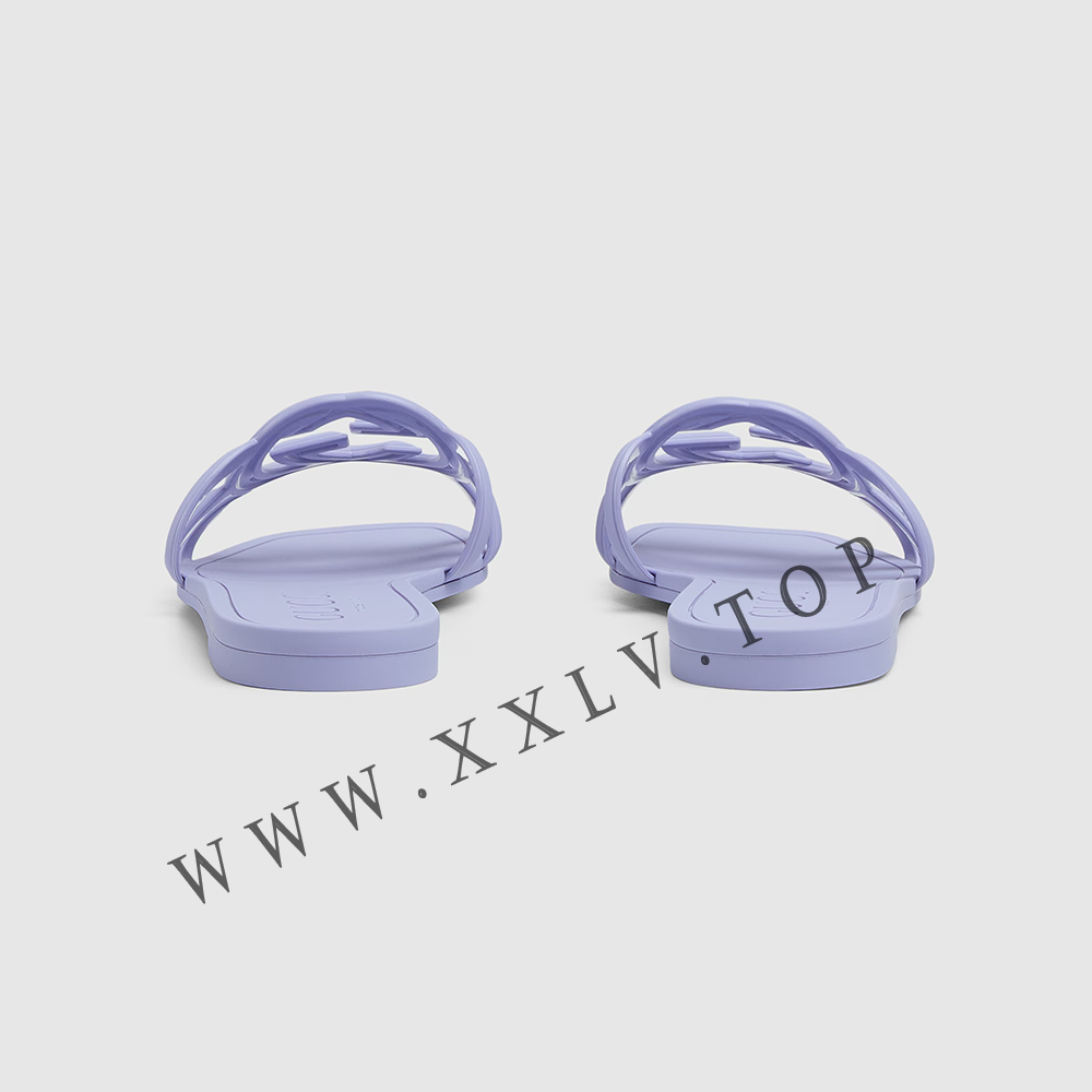 Women's Interlocking G slide sandal - Image 3
