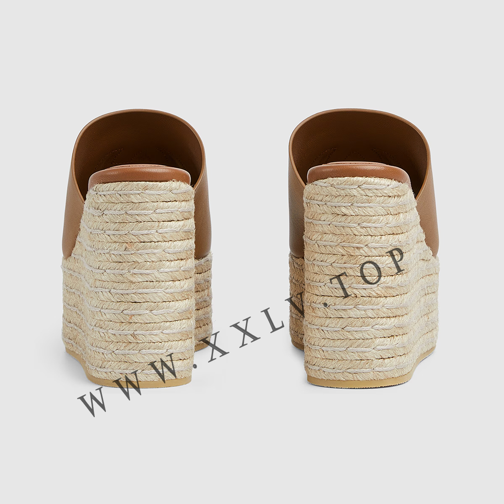 Women's Interlocking G sandal - Image 3