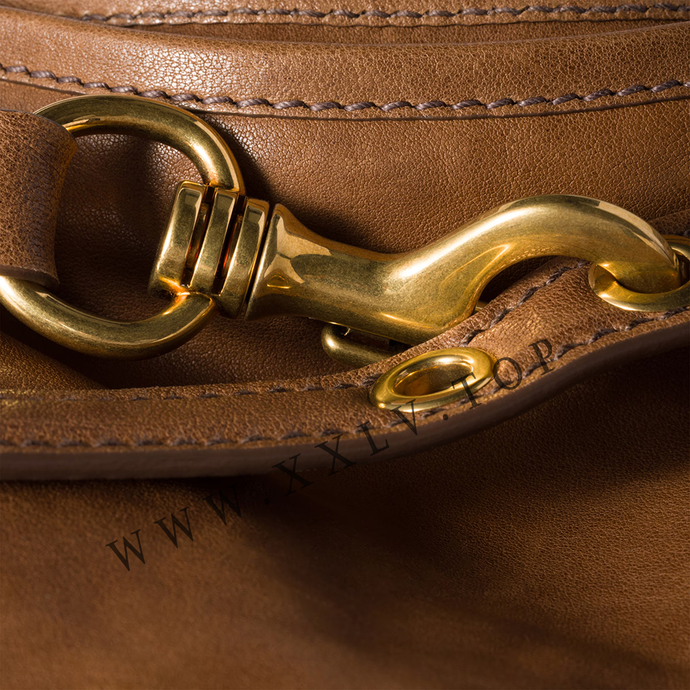 Aventure nappa leather bag medium - Image 5