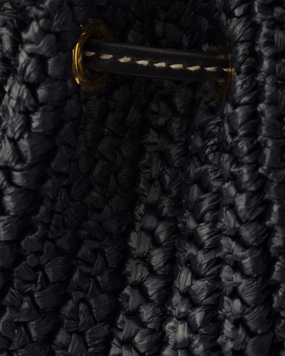 Crochet mini bucket bag - Image 4