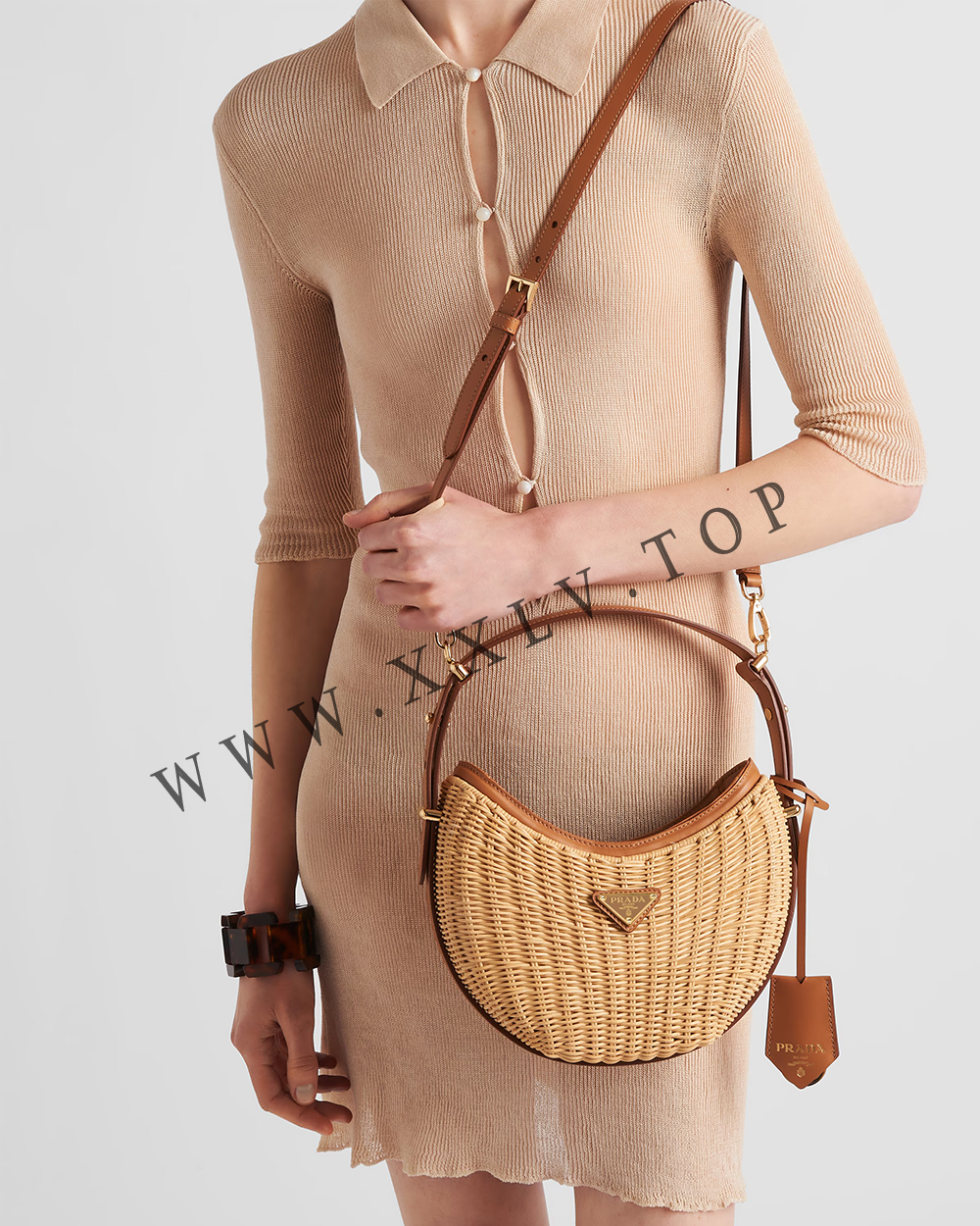 Wicker and leather Prada Arqué bag - Image 4