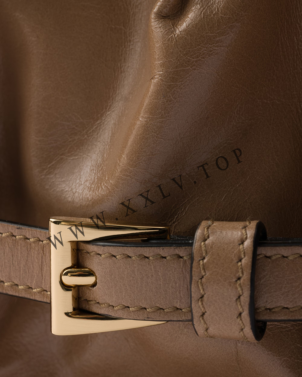 Medium leather shoulder bag - Image 4