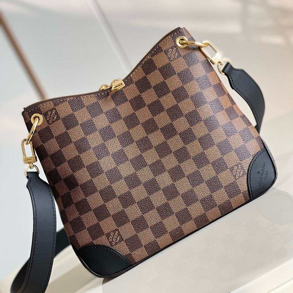 m50062 28.0 x 25.0 x 9.0cm (L x H x W)