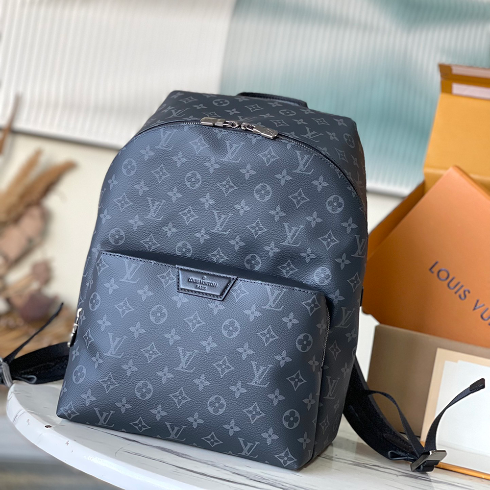 M43186 backpack Dimensions: 30 x 40 x 20 cm