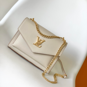 M51418  M82121 M56137 M21217 M22190  MyLockMe Chain Bag