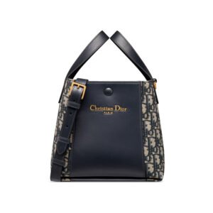 small signature bucket bag