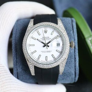 rolex journal 41mm calibre 3255 over 800 diamonds