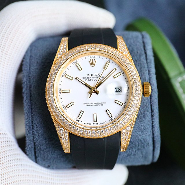 rolex journal 41mm calibre 3255 over 800 diamonds