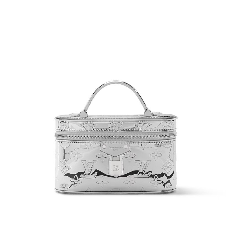 M26097 VANITY CHAIN POUCH