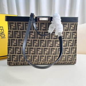 peekaboo x tote size: 40*12*29cm. model number: 1819