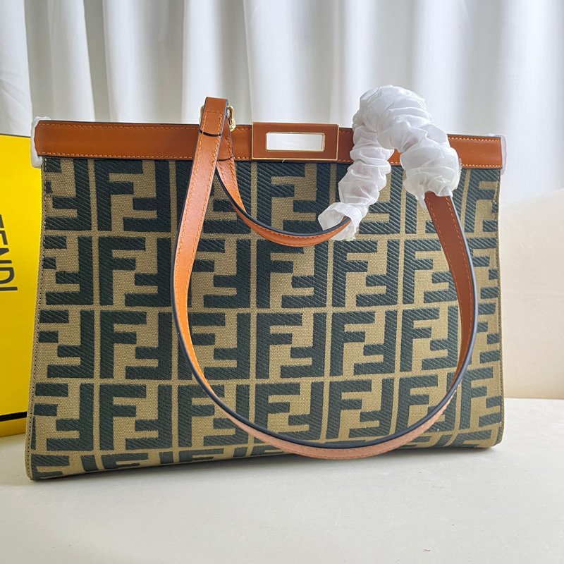 peekaboo x tote size: 40*12*29cm. model number: 1819