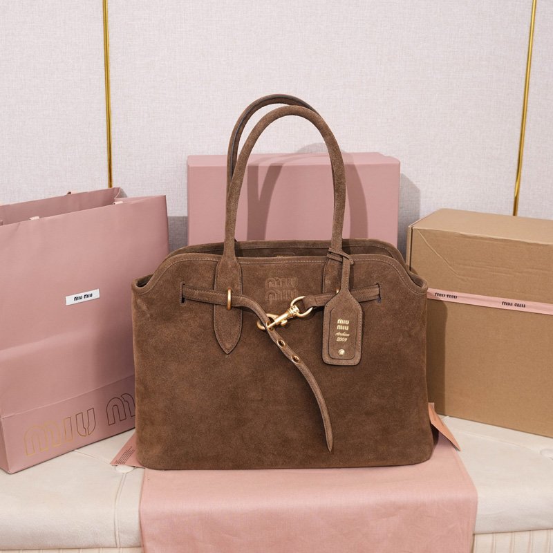 Aventure nappa leather bag