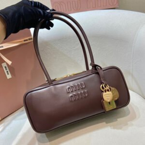 Beau leather bag