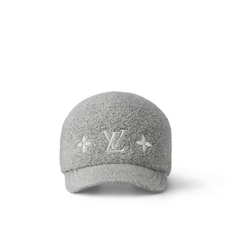LV Hat Free Gift with Any 2 Items! Simply order any 2 products, then send a screenshot of your favorite gift style to customer service. We'll add it to your order.