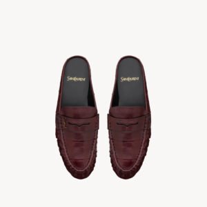 LOAFER supple in smooth leather