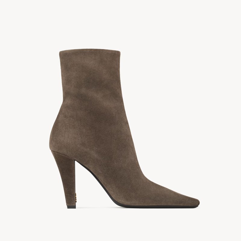 booties in suede