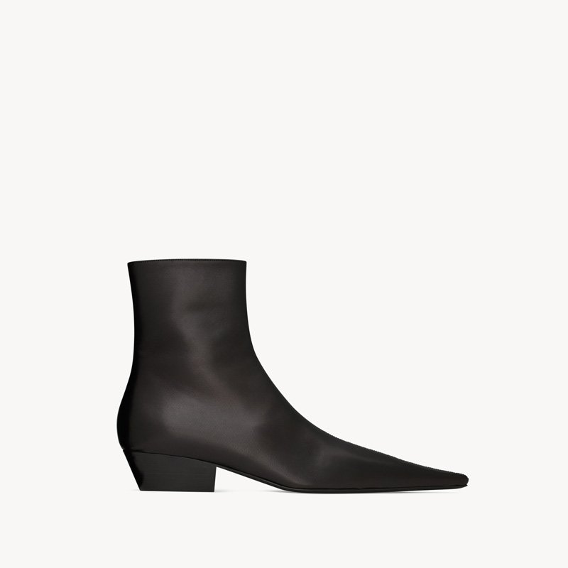 booties in smooth leather