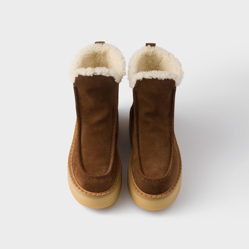 Suede chukka boots