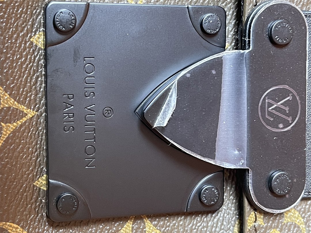 Hardware detail 4